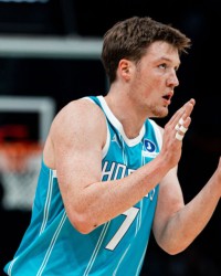 开云官网-狂胜27分，近18战15胜NBA唯一！3点证明超级鱼腩蜕变成黑马非偶然
